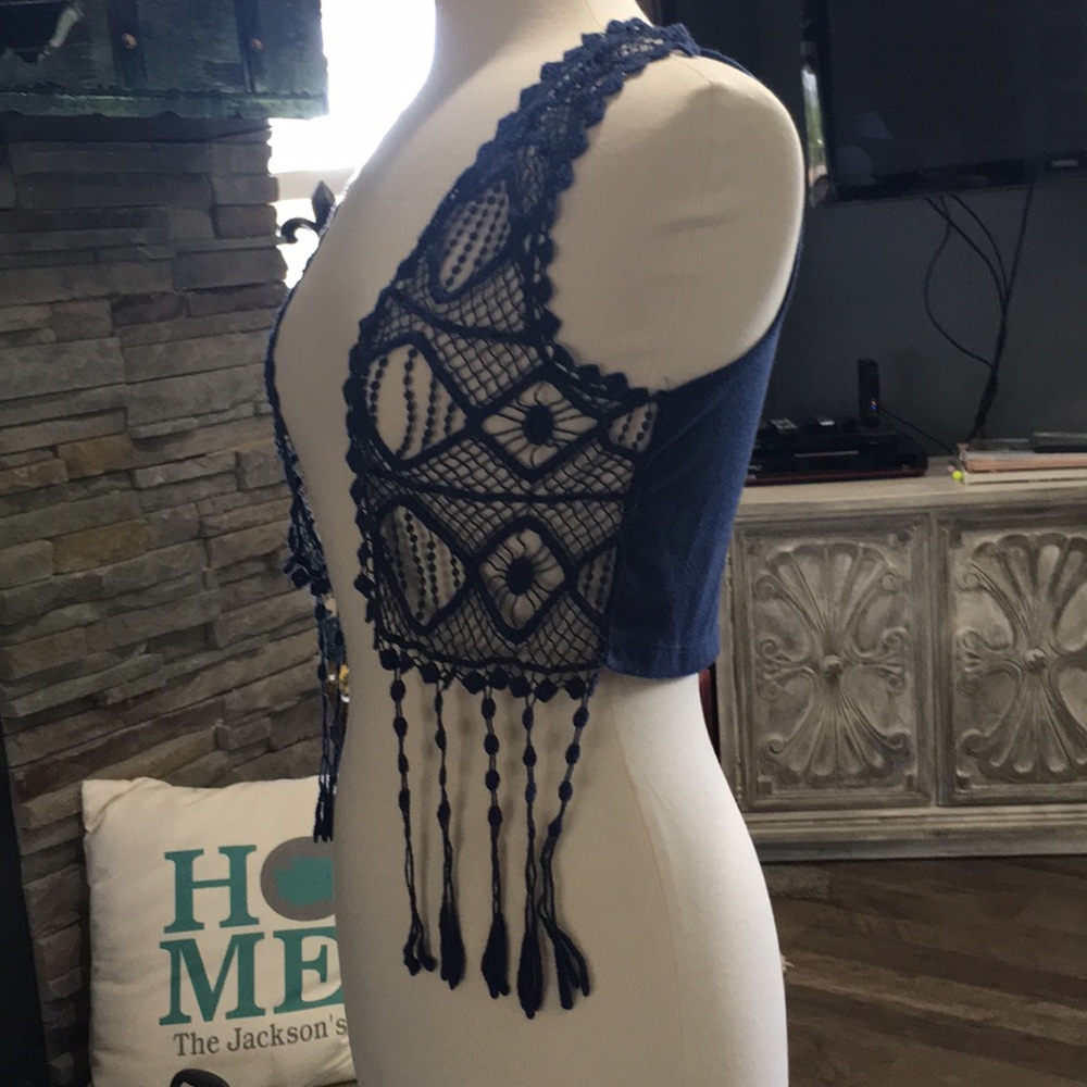 Vest - Picture 4 of 4